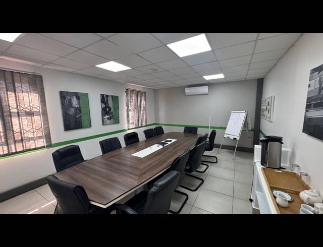 2,600M² WAREHOUSE FOR SALE IN WYNBERG